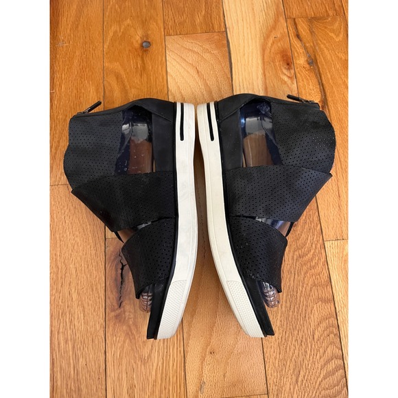 Eileen Fisher Kes 2 Perforated Leather Wedge Sandals Size 8.5 Black GUC - Picture 3 of 9